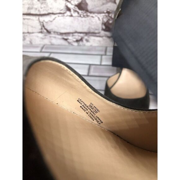 Vince Camuto Nigel Charcoal Gray Suede Elastic Pointed Toe Heels Women 9M US/39 - Picture 10 of 16